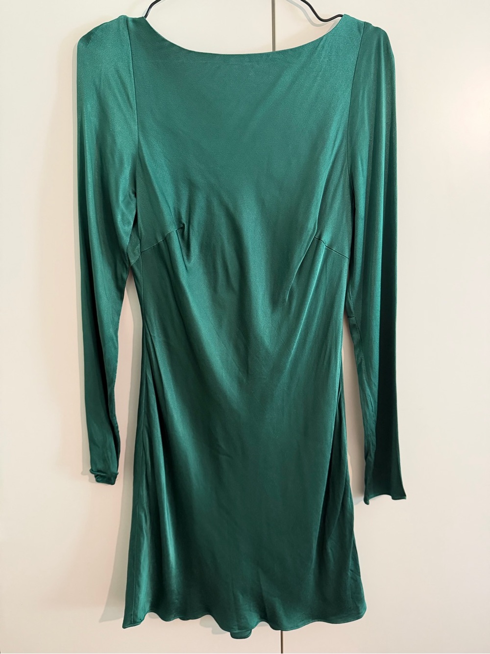 Shona Joy Emerald Green Long-Sleeve backless Satin Mini Dress 6